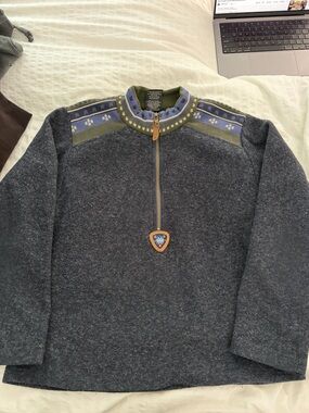 Vintage Orage Quarter-Zip Fleece sweater